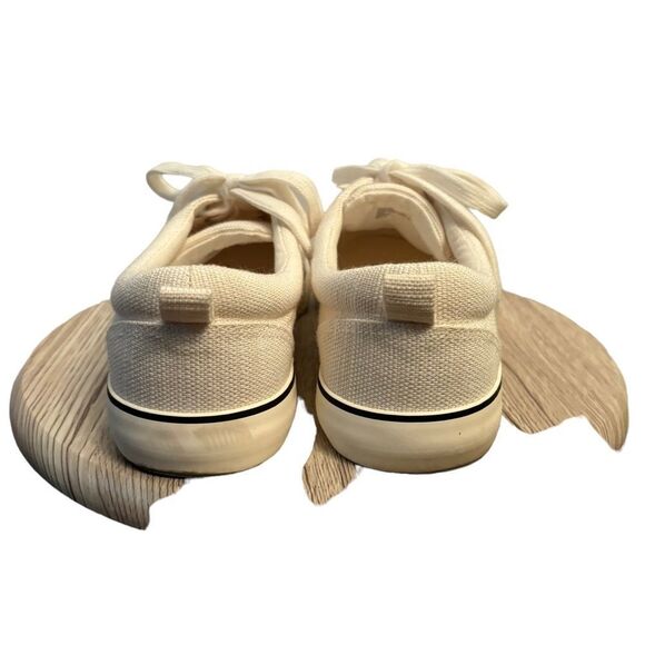 Universal Thread White Sneakers Size 7 - Picture 5 of 7